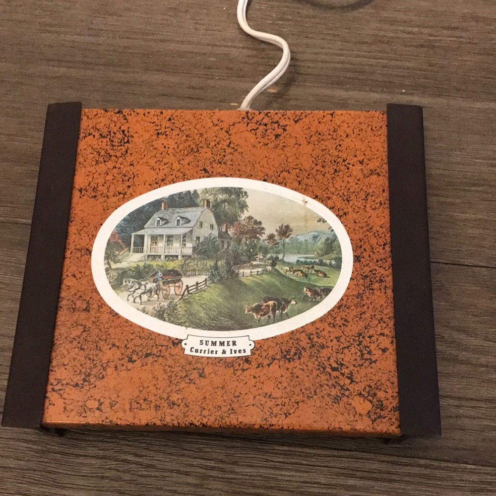 Vintage Warm-o-tray warming pad hot plate Currier and Ives nice graphics works